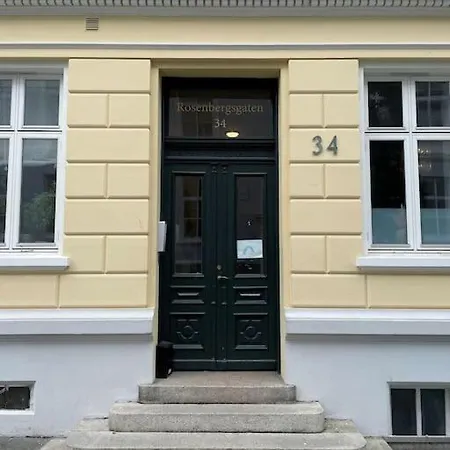 Nydelig Toppleilighet Med Terrasse Midt I Sentrum Apartament *
