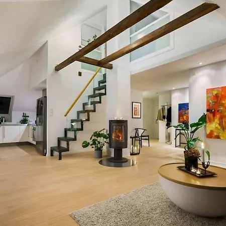 Apartament Nydelig Toppleilighet Med Terrasse Midt I Sentrum